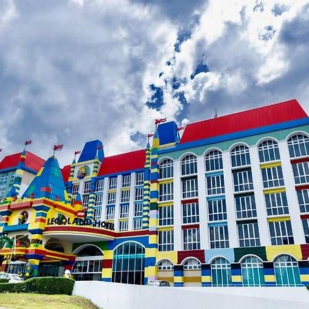 Legoland Jb Aghome Medini 3Room8Pax Bukit Indah Nusajaya  Exterior photo