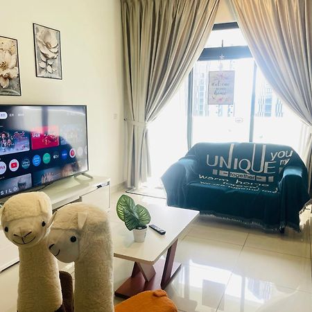 Legoland Jb Aghome Medini 3Room8Pax Bukit Indah Nusajaya  Exterior photo