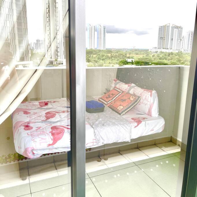 Legoland Jb Aghome Medini 3Room8Pax Bukit Indah Nusajaya  Exterior photo